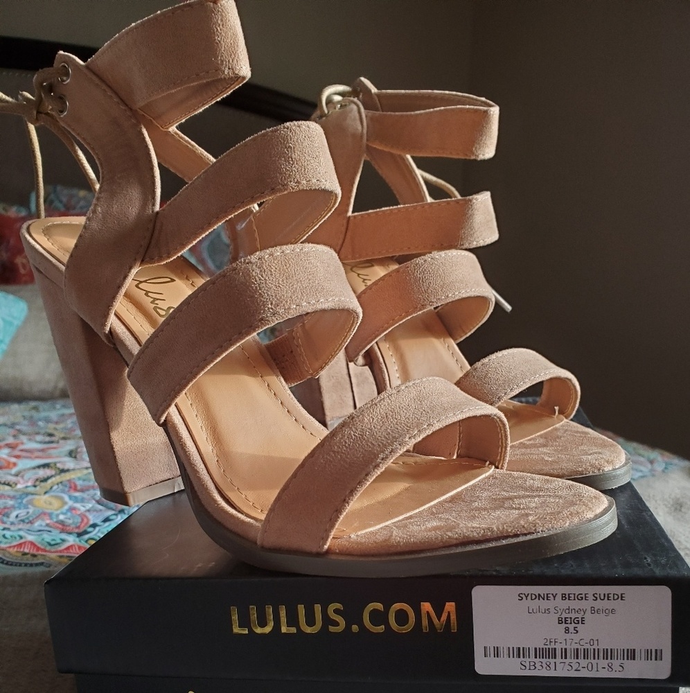 Lulus Sydney Suede Womens Sandals New Sz 8.5 or 8